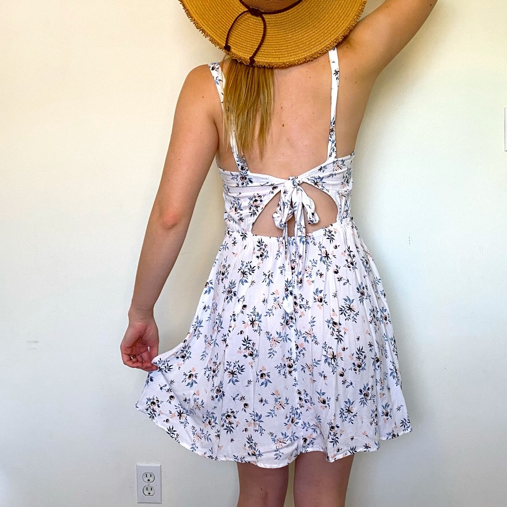 Cute Tie Back Sun dress